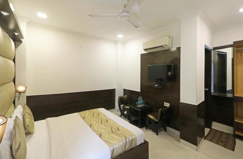 HOTEL LA PEARL Inn – khách sạn tại Wadgaon