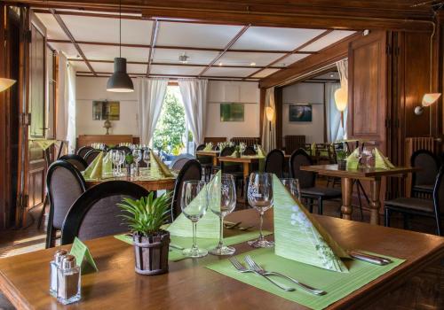 restavracija, Hotel de l'Aigle in Val-De-Travers
