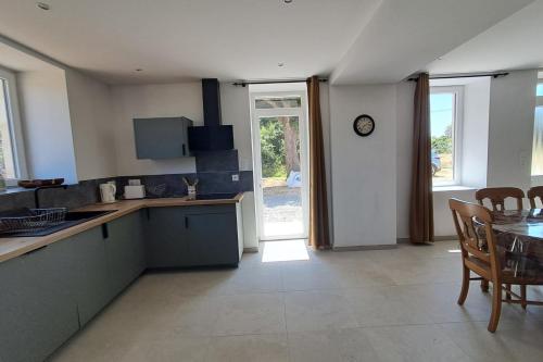 Kitchen, Maison neuve 2 chambres au calme a Ceaulmont in Bazaiges
