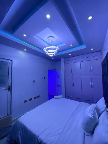 Modern 2-Bedroom Secure Apartment in Surulere – khách sạn tại Surulere