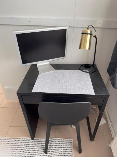 Loft with Gym • Kitchen WiFi  Free Parking - image 9