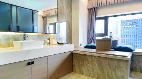 Yun Xiaoxi High-Altitude Suite Hotel - image 2