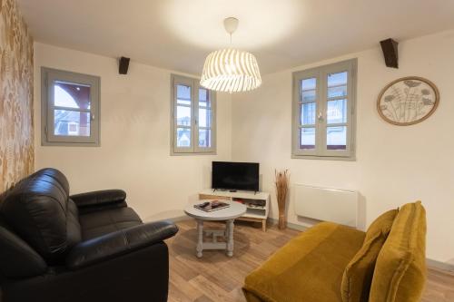 Exterior view, Les dames de Salies in Salies-de-Bearn