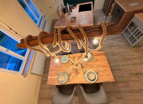 Facilities, Forest View, Klimaanlage im Studio, ganzes Haus 100qm, 2 Schlafzimmer, 2 Bader, Badewanne, Garten &  in Braunfels