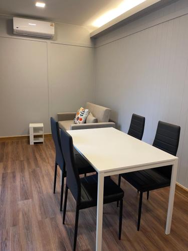 Facilities, Home stay & Ev Coffeehouse  in Khao Mai Keaw