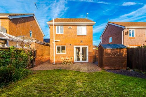 Peaceful 3 Bedroom Detached Home with ample parking, only 7 mins to Chester - sleeps 5 in 切斯特郊區