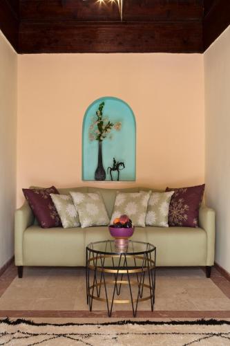 79007880 Riad Siwan