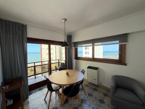 Dos ambientes vista al mar