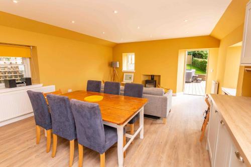 River View Cottage with Hot Tub, nr St Andrews in Тайпорт