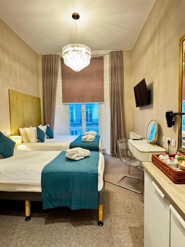 room detail thumbnail 1