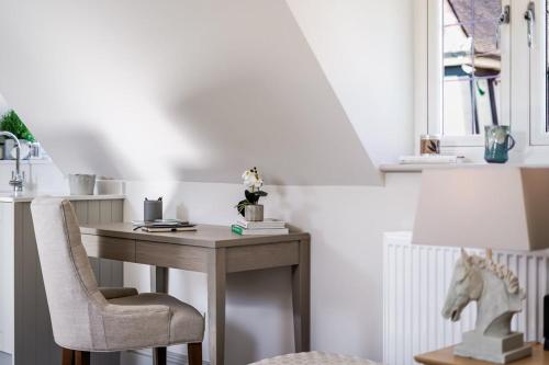 April Lodge in Sunningdale