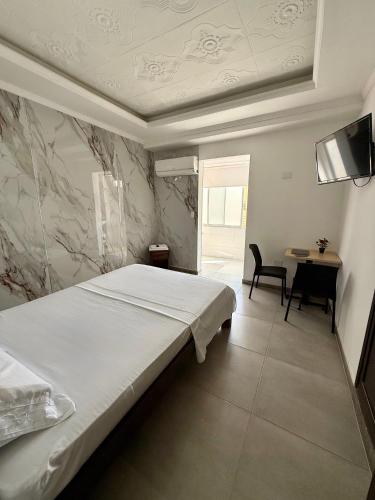 1 double bed
