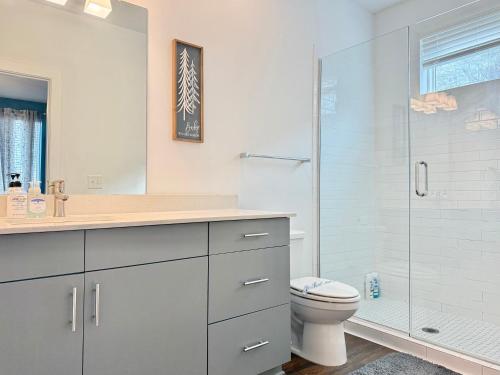 New Downtown ATL Condo Washer Dryer 542Blvd107 in Atlanta, USA