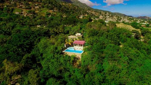 Alrededores, Lakou Breda in Cap-Haitien
