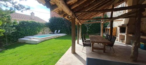 Peldbaseins, Casa de las Eras in Cantalejo