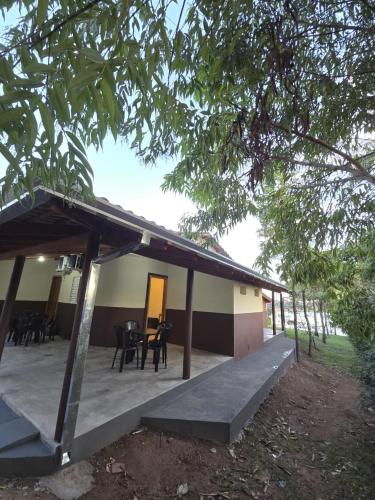 Pousada Rancho Minêro (Pousada Rancho Minero) in Delfinopolisa