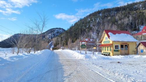Kilátás, La vieille ferme, Écogîte (La vieille ferme, Ecogite) in Saint-Fulgence (QC)