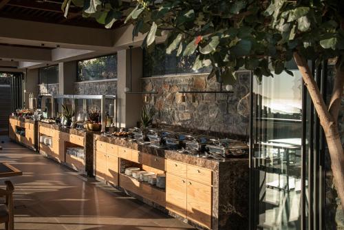 Food and beverages, Happy Cretan Suites in Gazi