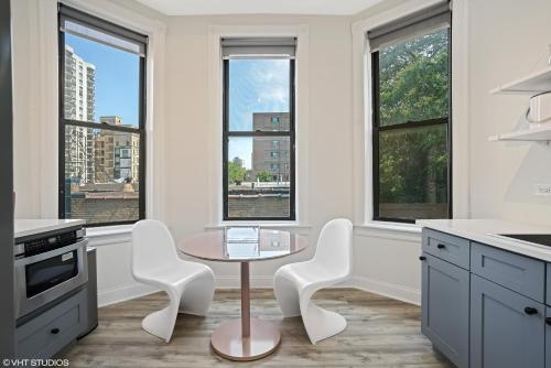 Facilities, The Neighborhood Hotel - Lincoln Park 501 - Three Bedroom Penthouse in Lincoln Park