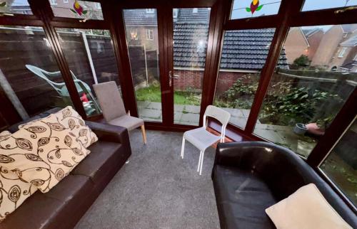 Sorrell Gardens Guest House - Talke Pits