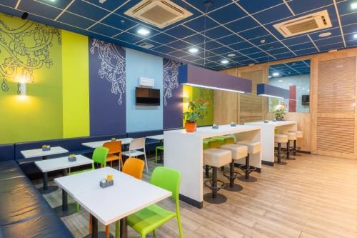 Restaurant, ibis budget RJ Praia de Botafogo in Botafogo