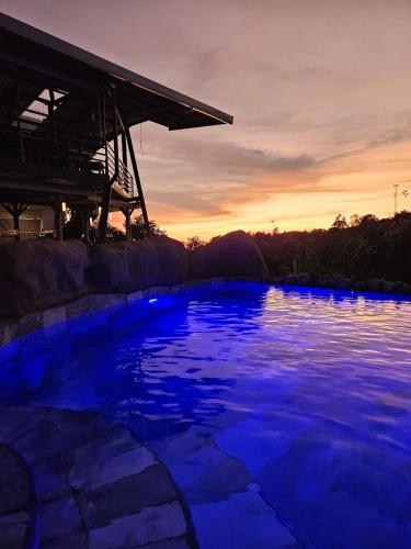 Swimming pool, Jardin De Poas Hotel & Nature Resort in Tacacorí