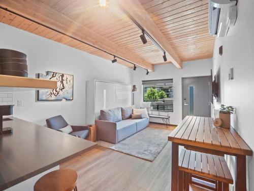 Uprise 5 Bridgewater Lofts – khách sạn tại West Central
