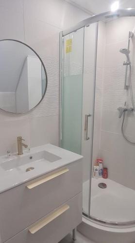 apartment with large garden in Іфс