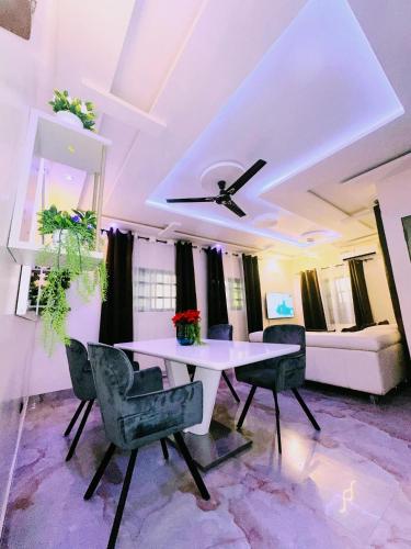 Domicile Cotonou R – khách sạn tại Vodje