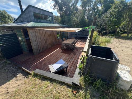 Medlands Retreat with Breathtaking Views in Great Barrier Island