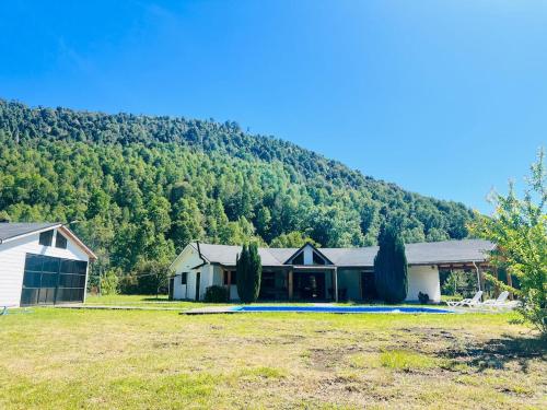 Chalet en condominio los Ulmos