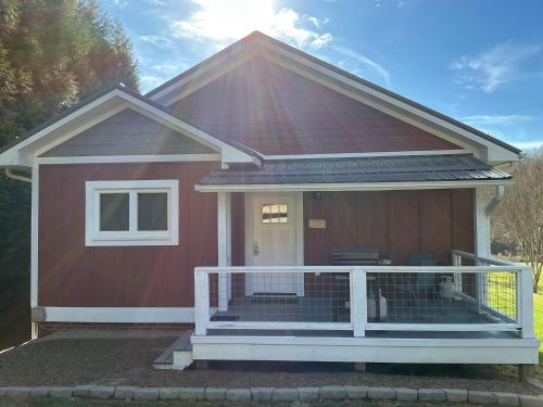 The Farmhouse at Wolfehaven - image 7