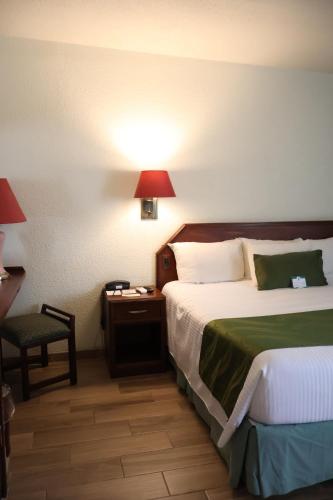 Hotel La Joya Tulancingo - Tap to explore photos