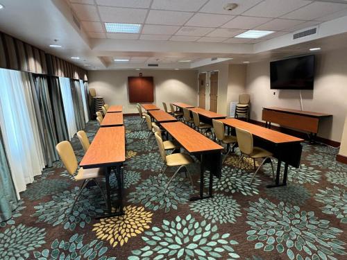 스테이브리지 스위트 페이엇빌/아칸소 대학교 바이 IHG - 회의실/연회장