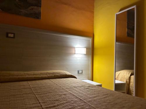 Hotel Annunziata – Massa, WI