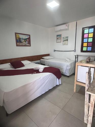 3 twin beds