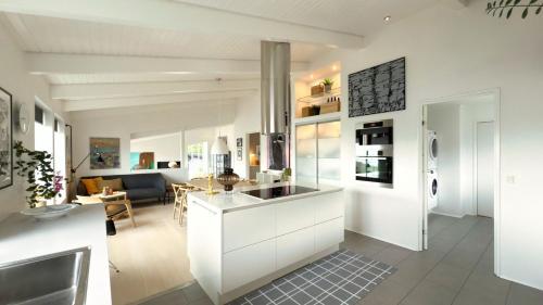 Exclusive Modern Villa with Panoramic Views in Sorvagur