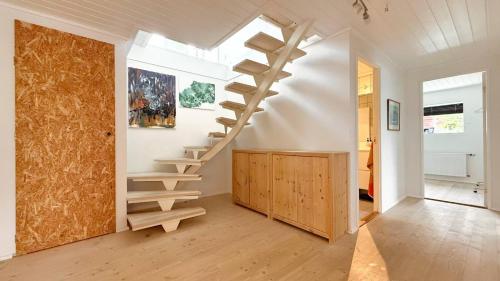 Exclusive Modern Villa with Panoramic Views in Sorvagur