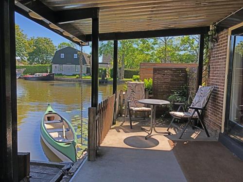 Iekārtas, "Studio by the Water" in Broek Op Langedijk