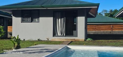 外観, Hiniavai Lodge in アチア