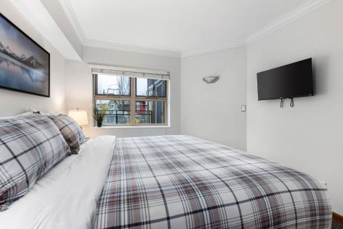 1BR in Lake Placid Lodge, Steps to Creekside Gondola, Shared Pool and Hot Tub, Lounge Access, Whistler (foto 2)