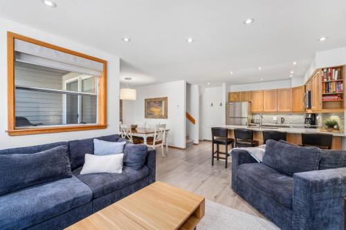3BR | Whistler Creek Ridge | Ski-in/out | Private Hot Tub | Wood Fire | Private Garage - image 2