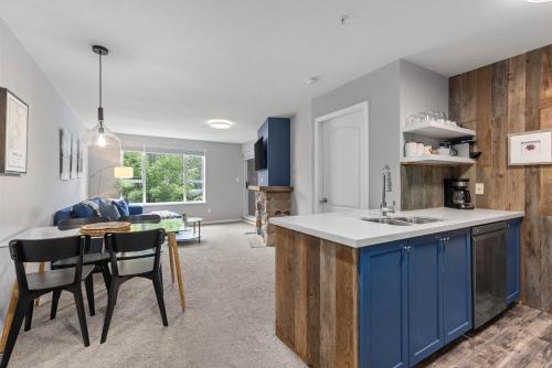 2BR in Deer Lodge Epic Location Private Covered Patio Free Parking - image 4