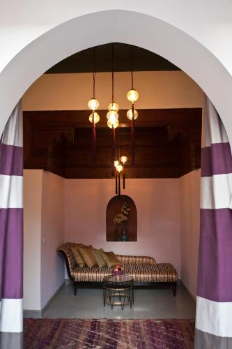 79023737 Riad Siwan