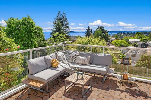 Queen Anne Retreat with Bay Views Dining & Shop – khách sạn tại Queen Anne