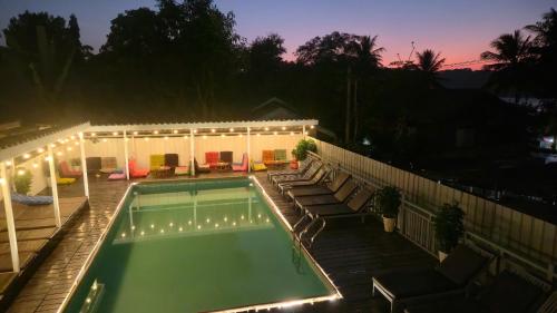 泳池, 琅勃拉邦日落旅舍 (Luang Prabang Sunset Hostel) in 龍坡邦