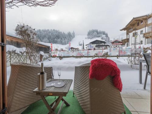 Balcony/terrace, Chalet in Ellmau near Ski Lift in Ellmau