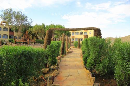 oasis panorama hotel in Bawiti
