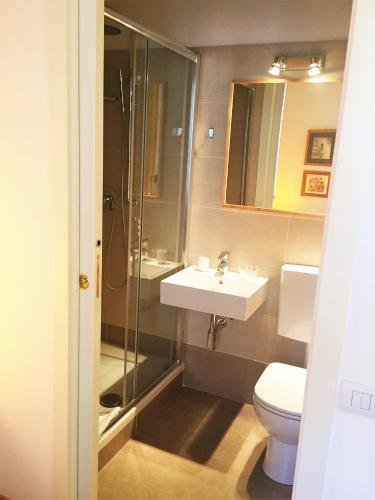 Deluxe Apartment image 8