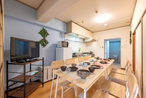 A sightseeing spot 2 minutes on foot to the nearest station, 12 minutes by train to Nagoya Port Aqua in Minato